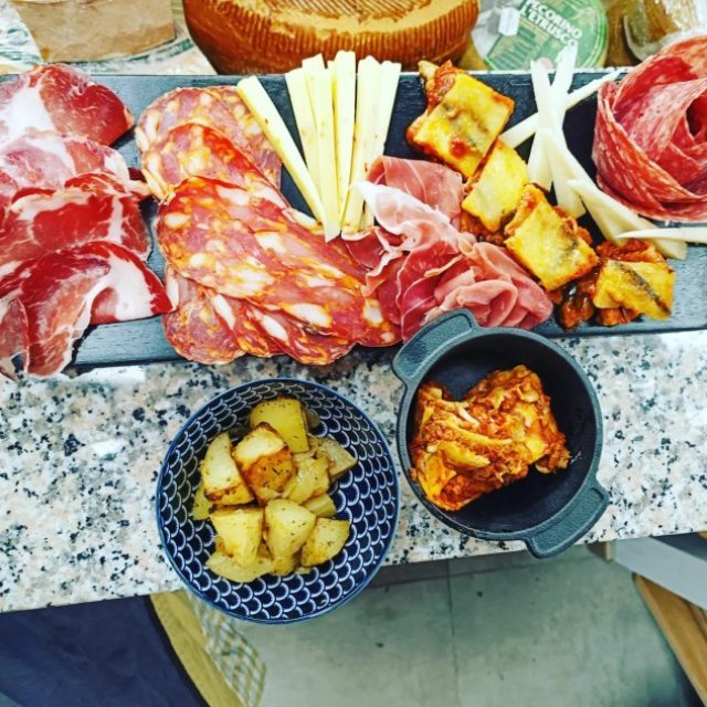 LA NUEVA CANTINA